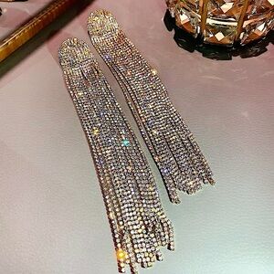 GOLD PLATED OVERSIZED TASSEL EARRINGS